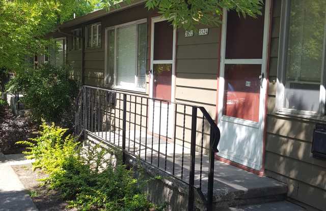 Hillcrest Apartments