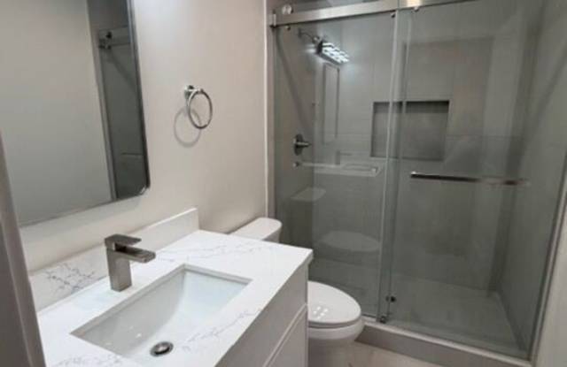 5191 5191 Lindley Ave