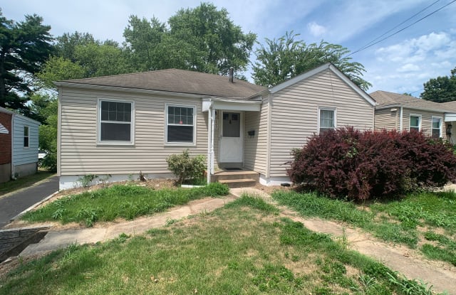 233 S Barat Ave - 233 South Barat Avenue, Ferguson, MO 63135