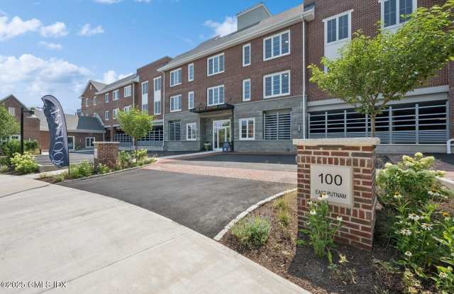 Photo of 100 E Putnam Avenue