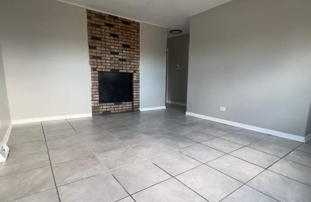 Beautiful and spacious 3 Bedroom 1 Bath House in Calumet City, IL MUST SEE