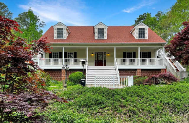 Secluded Near West End 5 bedroom