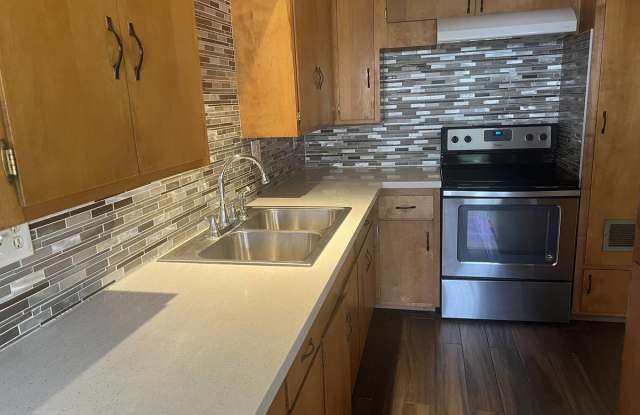 Photo of 13517 Mar Vista St