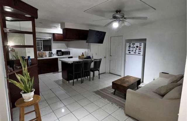 Photo of 10606 Morning Glory Avenue