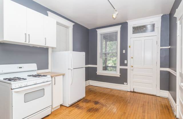 1028 N. Marshfield Avenue - 2