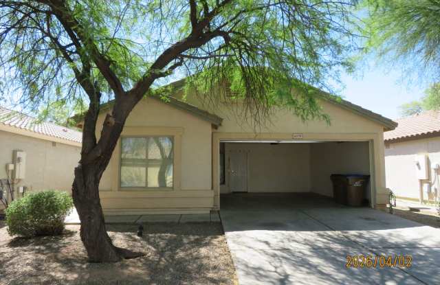Three Bedrooms Plus Den/Two Baths - Village at Copper Basin
