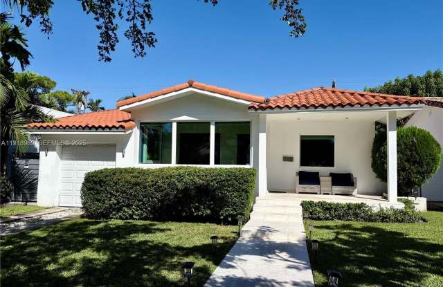 Photo of 1435 SW 16th St