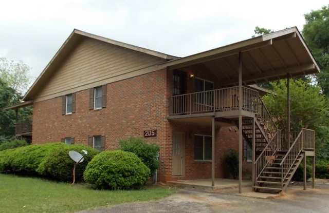 205 16th Green - B - 205 Sixteenth Green St, Americus, GA 31709