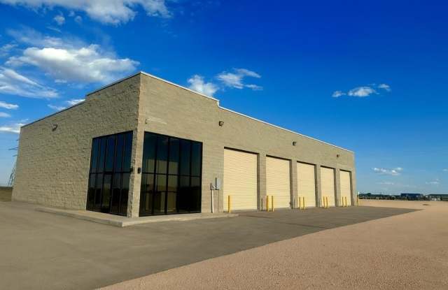 Photo of 1881 S Redline Ave