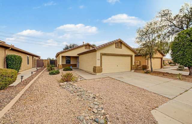 11417 W Amber Trail -  MOVE IN READY , 3 bed/2 bath