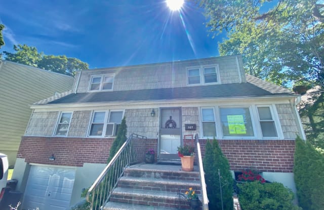 327 sterling, #2 - 327 Sterling Avenue, Mamaroneck, NY 10543