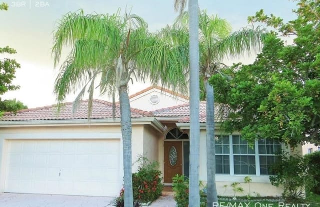 550 SW 181st Way - 550 Southwest 181st Way, Pembroke Pines, FL 33029