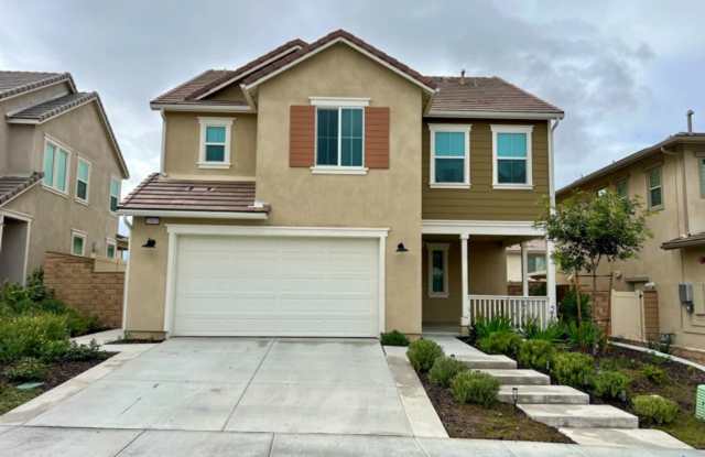 Newly built 3 bedroom Temecula's Sommers bend home available for lease! - 32011 Radiant Drive, Temecula, CA 92591