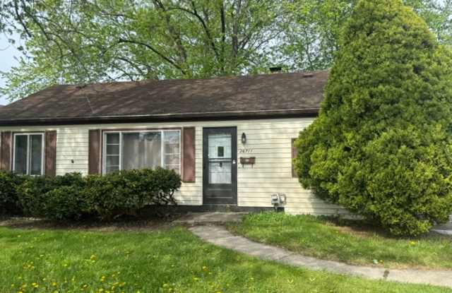 Quaint 3 bedroom ranch