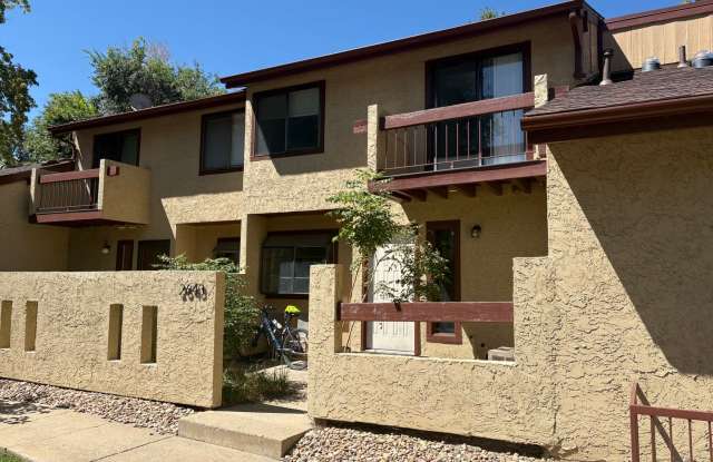 Pre-Lease 4 Bedroom 3.5 Bath Townhouse.