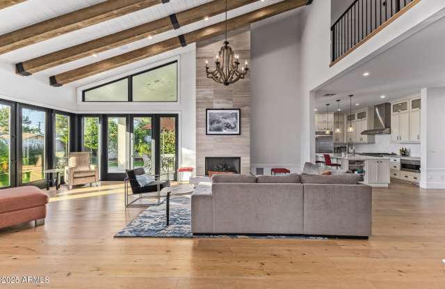 3810 E CAMPBELL Avenue