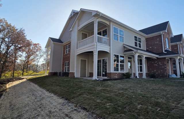 Emery Oak- 2Br/2Ba Rental Home - Second Floor