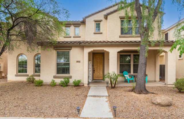 Amazing 4 bedroom In Lyons Gate!