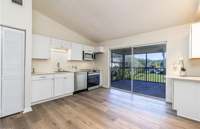 Photo of 5434 16th Pl SW unit: D-3