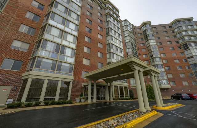 One of the Largest 2BR + Den Residences in Leisure World | Sunroom  Sauna