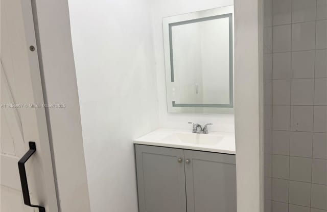 2322 Southwest 106th Court