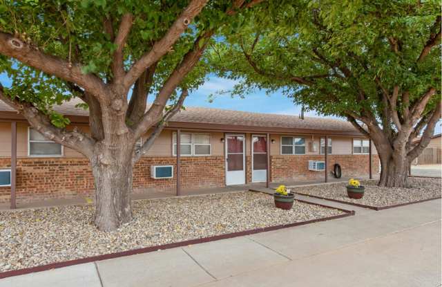 Leasing Special** No Deposit!