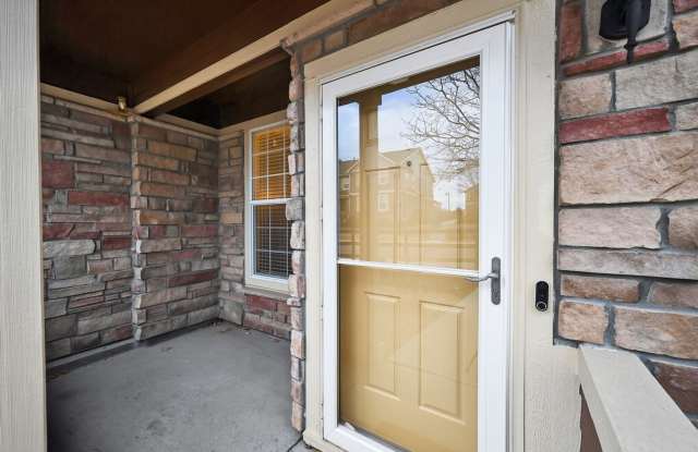 Spacious 2BR Condo in Thornton