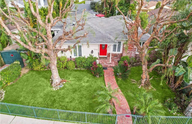 Photo of 5362 Yolanda Avenue