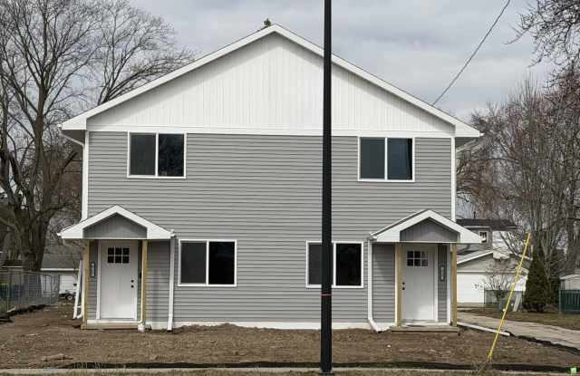 817 N Webster Ave