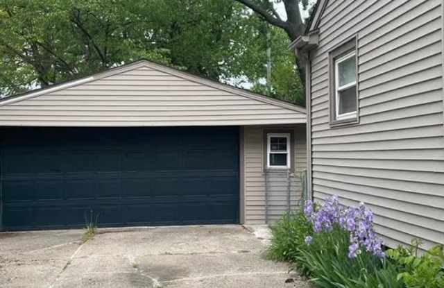 32851 Linderman Avenue