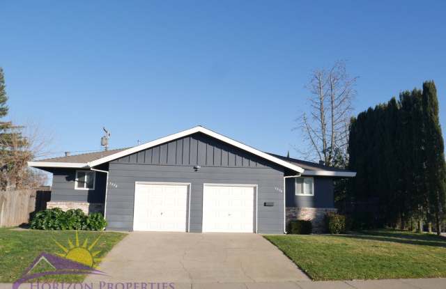 2 Bed 1 Bath 827 Sq. Ft. Citrus Heights Duplex in Sunrise Estates