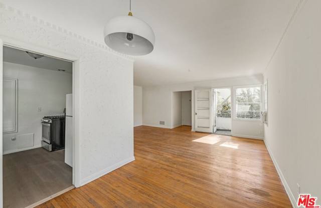 1706 N Stanley Ave unit: 3