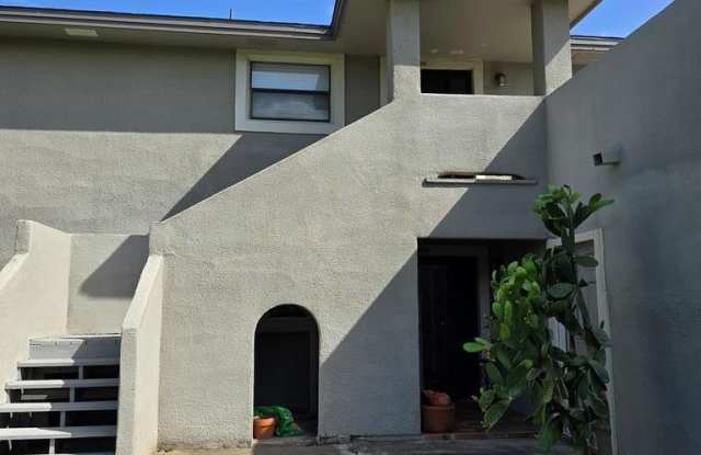 Photo of 2515 EL DORADO AVE.