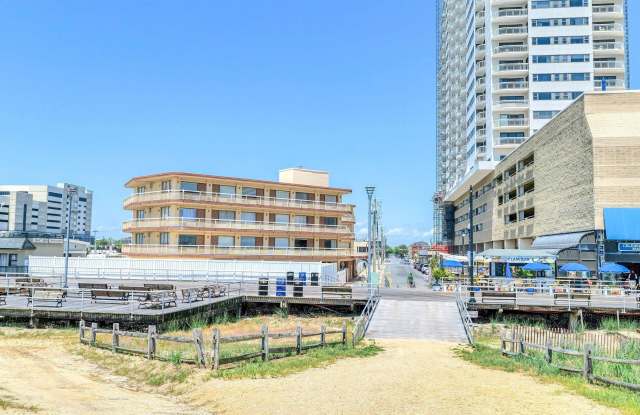 108 S Montpelier Ave