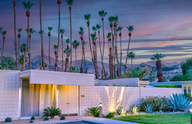 143 Desert Lakes Drive