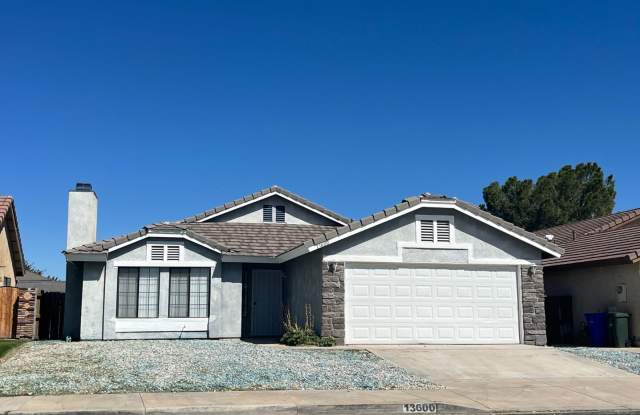 Nice 3 Bedroom 2 bathroom Home in Victorville!