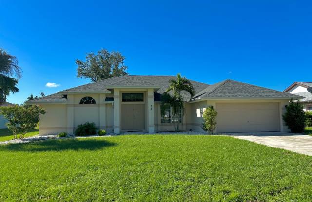 Photo of PRICE DROP!! BEAUTIFUL ANNUAL RENTAL HOME