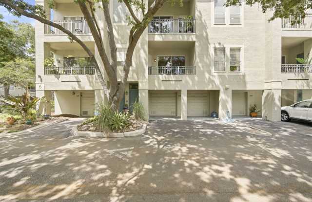 Spacious 1BR/1BA Harbour Island Condo with 2 Car Garage in Gated Island Place
