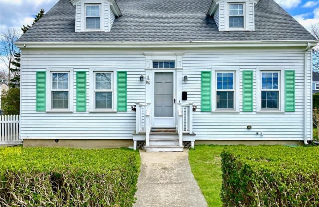 86 Carroll Avenue - 86 Carroll Avenue, Newport, RI 02840