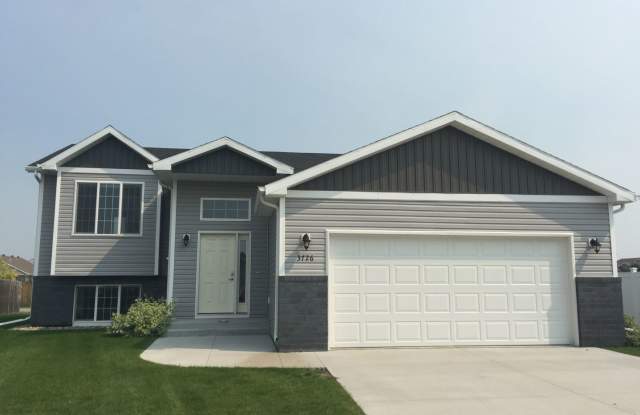 4 bed 3 bath Single Family Home