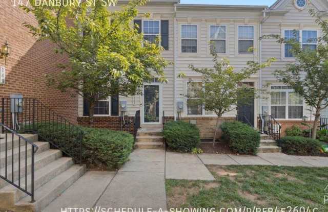 147 Danbury St Sw