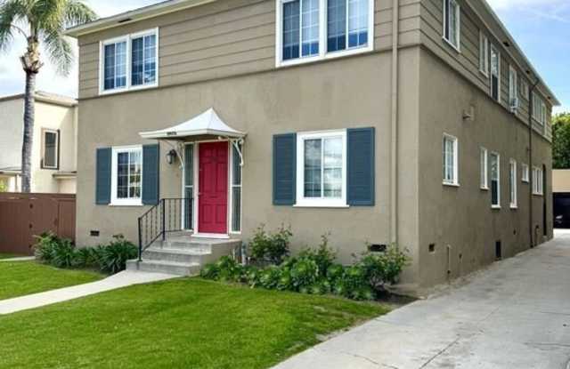 Photo of 11928 Magnolia Blvd unit: 1/4