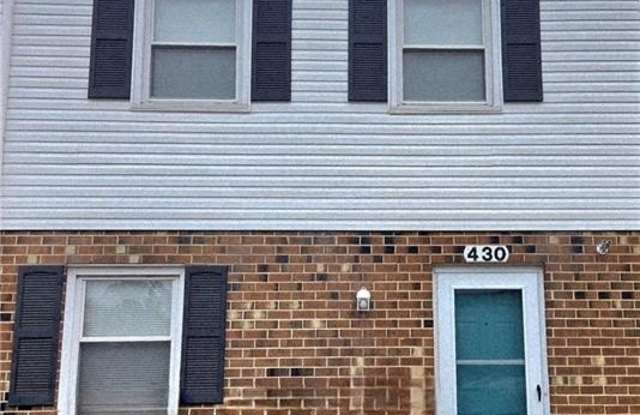 430 Chinaberry Court