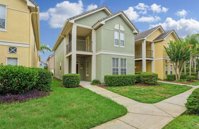 4005 PALMETTO PALM COURT