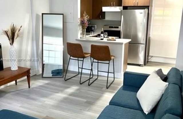 Photo of 541 NE 62nd St