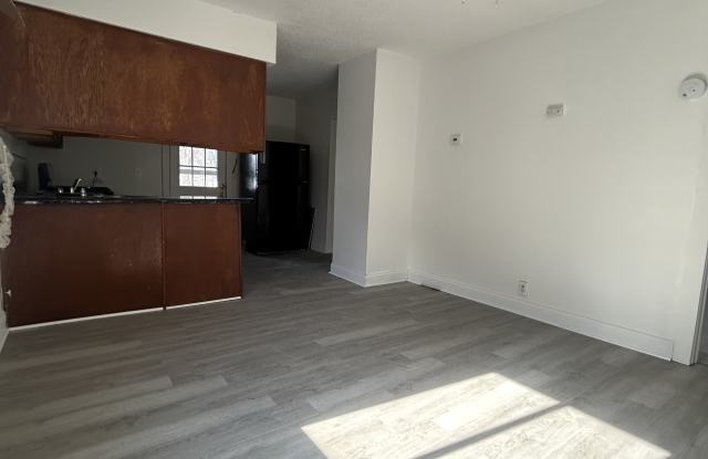 2903 Marshall Avenue