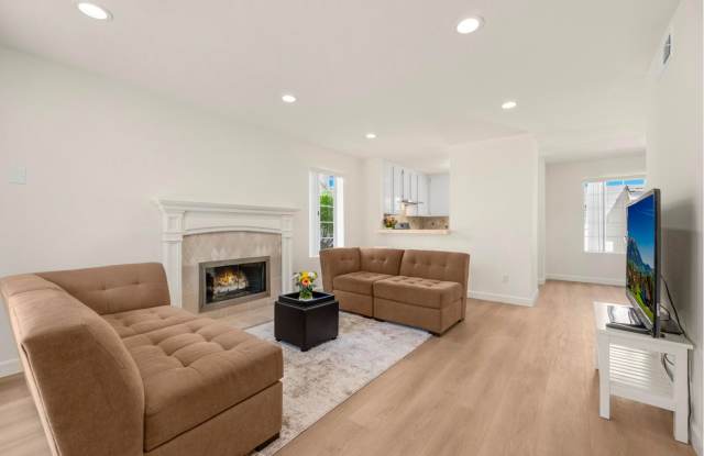 Beautiful, Quiet, Furnished, Upgraded Home in Heart of Torrance for Short Term Rental