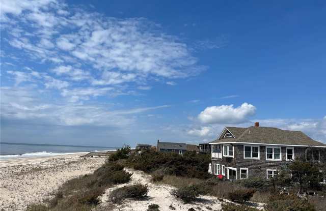 860 Ocean View Walk