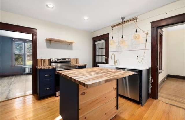 31 Cranston Avenue unit: 3