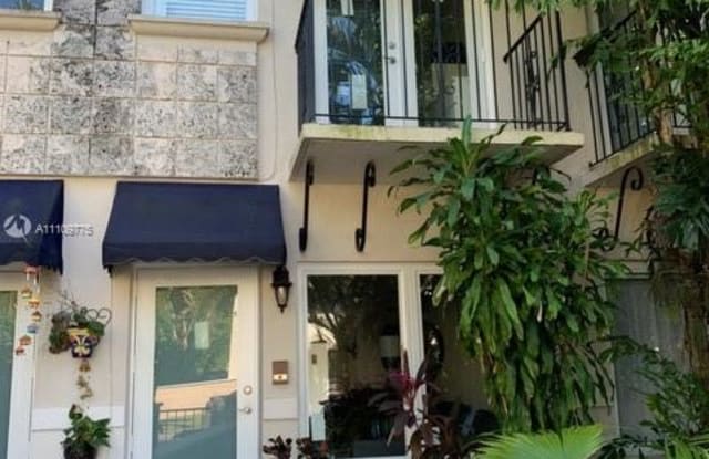 252 Majorca Ave - 252 Majorca Avenue, Coral Gables, FL 33134